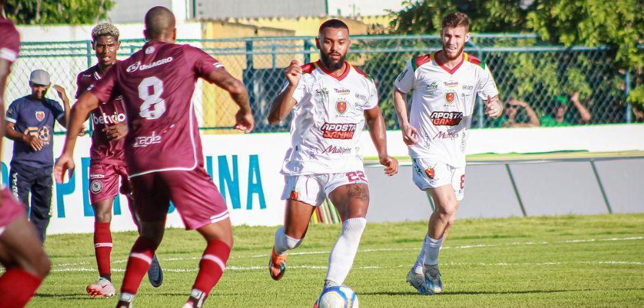 Precisando vencer, Petrolina encara o Sergipe no Paulo Coelho