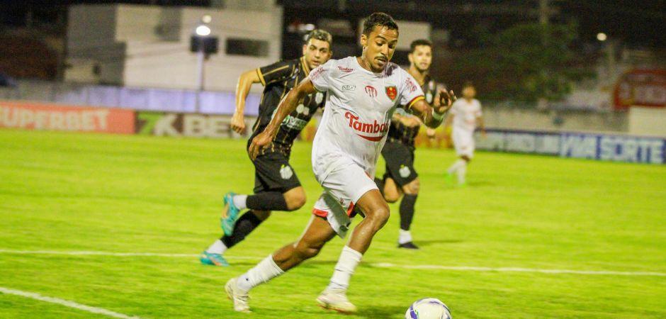 Petrolina e Central empatam sem gols no Paulo Coelho