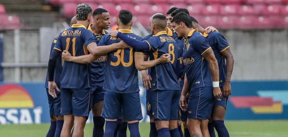 Retrô enfrenta o Guarani buscando sua 3ª vitória no torneio