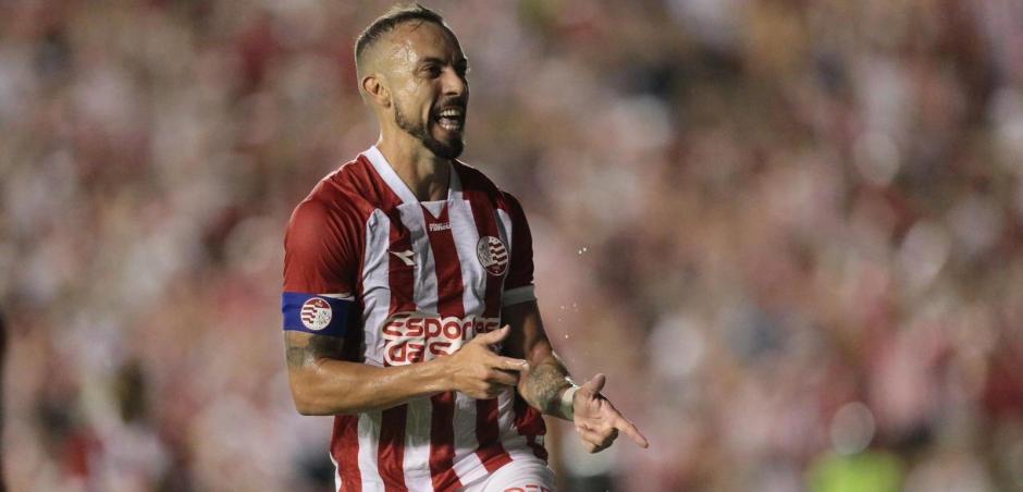 Náutico vence o Sport nos Aflitos e mantém 100% no Pernambucano 