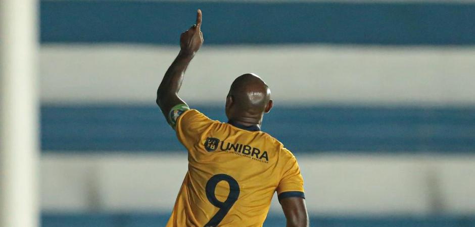 Copa do Nordeste: Retrô e Ceará se enfrentam em despedida de Vagner Love
