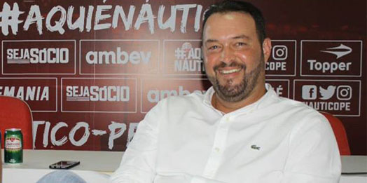Roberto Fernandes fala sobre a boa fase do Náutico