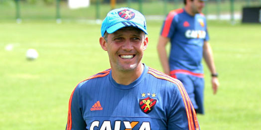 A nova era de Eduardo Baptista no Sport