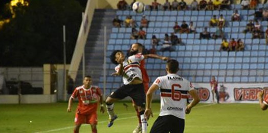 Santa Cruz vence Imperatriz-MA, fora de casa, e entra no G-4