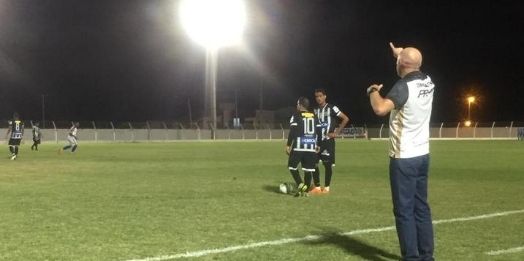 Técnico do Central gostou da movimentação no amistoso