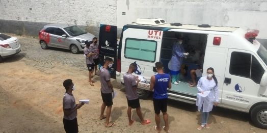 Elenco do Central faz testes para Covid-19