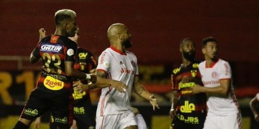 Em jogo intenso na Ilha, Sport cai por 5 a 3 diante do Inter