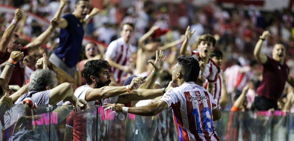 Náutico vence Cruzeiro nos Aflitos