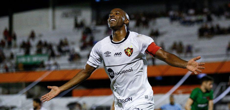 Sport vence Flamengo de Arcoverde em Caruaru